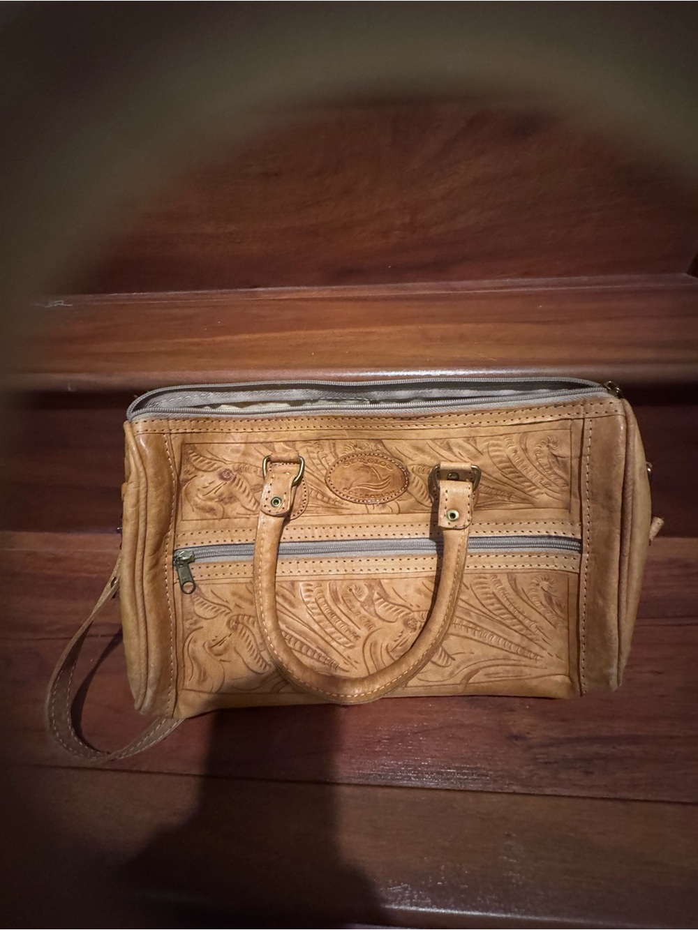 VINTAGE Hand-Tooled Tan Leather Satchel Bag - Picture 6 of 6